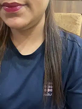 Snapshot of Naughtypreeti chatting on December 2025 03:30:01 PM Naughtypreeti online show from December 2025 03:30:01 PM