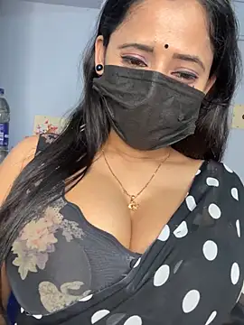 Hot-Haney77 online show from January 2026 05:29:02 PM