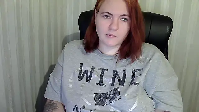 LisaLeon online show from December 2025 03:06:01 PM