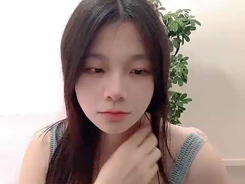 Snapshot of youyou-66 chatting on December 2025 06:20:02 AM youyou-66 online show from December 2025 06:20:02 AM