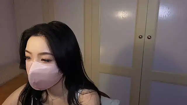 nayomi 34f online show from December 2025 11:04:02 AM