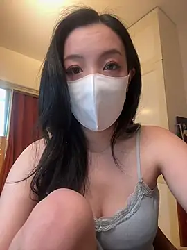 nayomi 34f online show from April 2026 03:28:02 AM