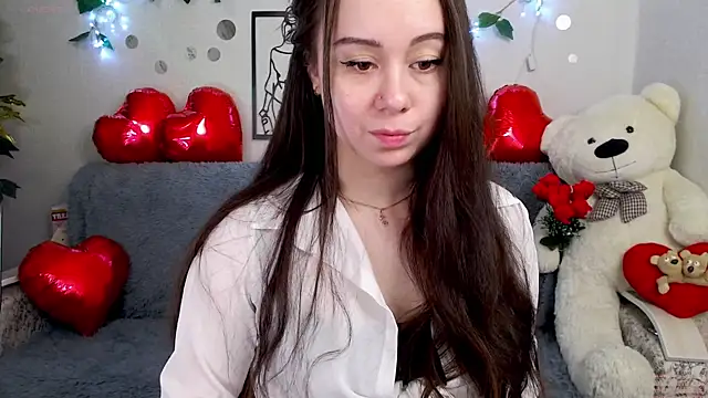 AlinaEleven online show from April 2026 11:32:02 PM