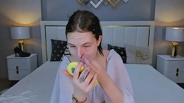 YONA WINK online show from February 2026 08:46:02 PM