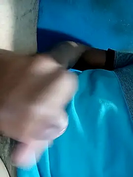 danielusbss online show from December 2025 04:44:02 AM