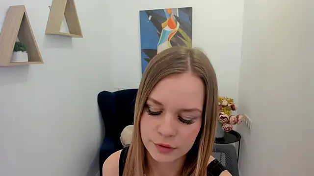 Snapshot of MidnighteAura chatting on March 2026 08:01:01 PM MidnighteAura online show from March 2026 08:01:01 PM