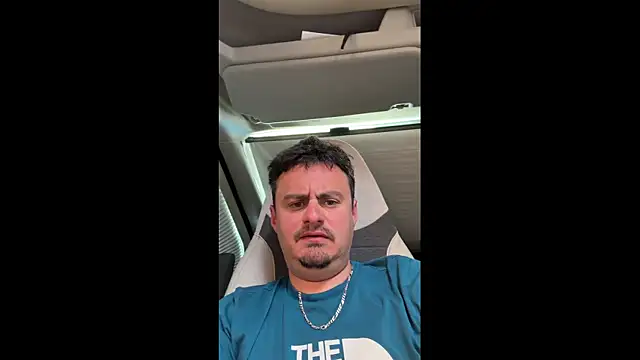 Snapshot of rominoumix chatting on March 2026 01:45:01 PM rominoumix online show from March 2026 01:45:01 PM