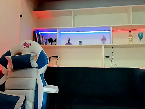 Samantha Martiness online show from January 2026 11:37:01 AM