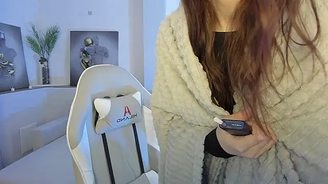 Snapshot of KrisDoeil chatting on February 2026 02:21:02 AM KrisDoeil online show from February 2026 02:21:02 AM