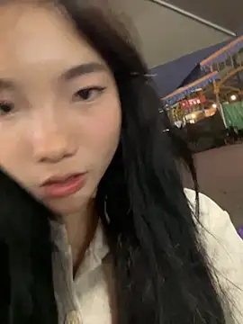 r-u-ok online show from December 2025 11:11:01 PM