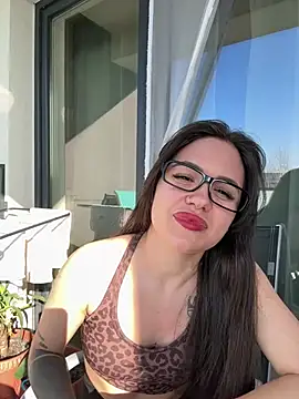 Snapshot of SiennaLuxexx chatting on March 2026 02:00:02 PM SiennaLuxexx online show from March 2026 02:00:02 PM