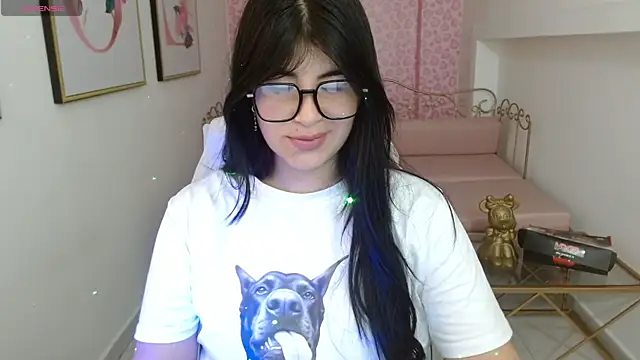 Nina harpper  online show from April 2026 01:05:01 PM