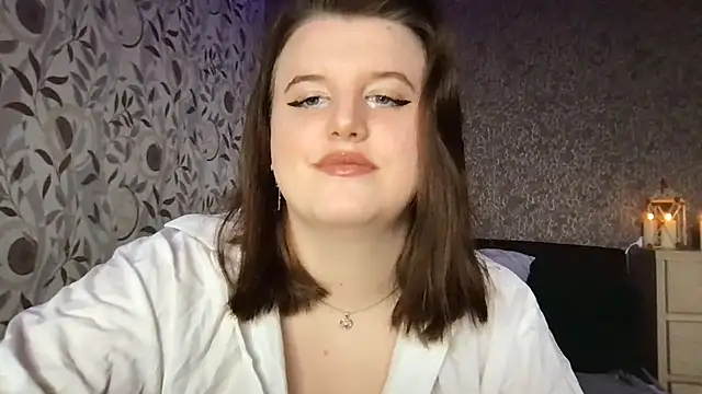 Snapshot of KrisToday chatting on December 2025 09:07:01 AM KrisToday online show from December 2025 09:07:01 AM