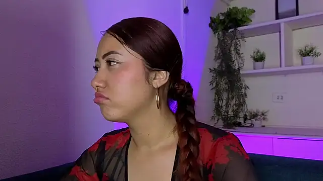 Saelivrae online show from March 2026 07:25:01 PM