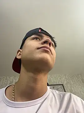 Lander Cruz online show from March 2026 08:42:01 PM