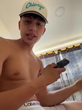 Snapshot of Lander_Cruz chatting on June 2026 04:57:01 PM Lander Cruz online show from June 2026 04:57:01 PM
