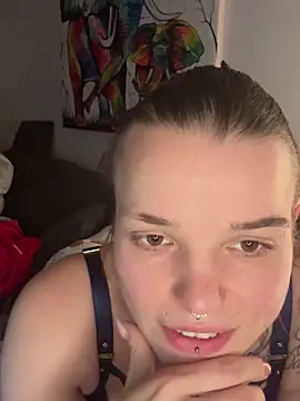 LoreenKinky online show from December 2025 07:10:01 PM