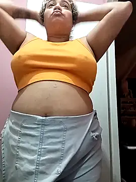 blazzefyre online show from January 2026 01:04:02 PM