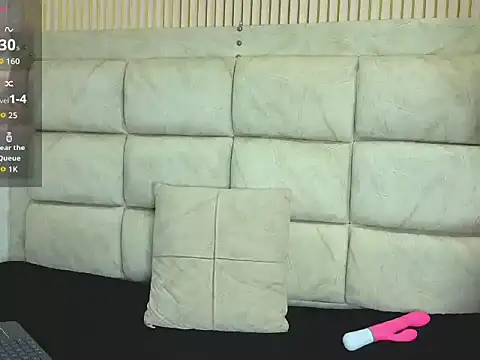 ValeryMorales online show from December 2025 03:27:02 AM