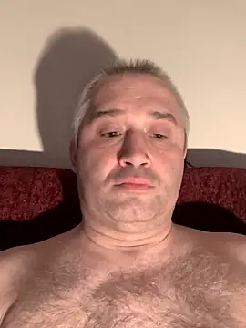 Olomoucak1982 online show from April 2026 05:35:02 PM