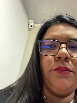 Carameloswing1 online show from February 2026 02:31:02 PM