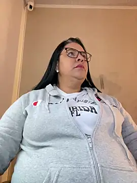 Carameloswing1 online show from April 2026 11:37:01 AM