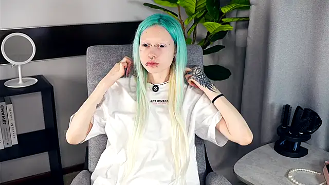 RendaBacke online show from December 2025 10:35:01 AM