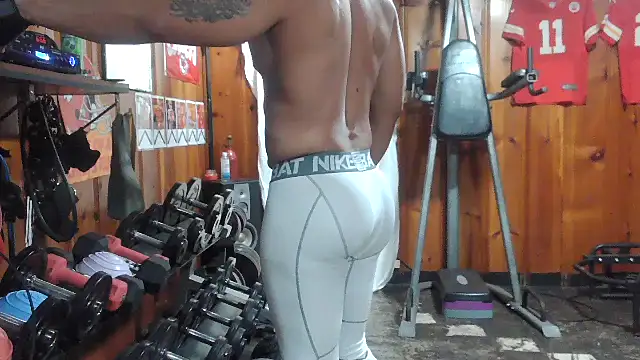 Black-Silver-Fox online show from April 2026 11:53:02 PM