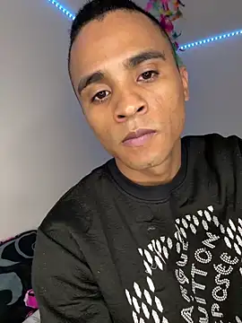 MambaNegrandWhite online show from December 2025 12:53:01 AM