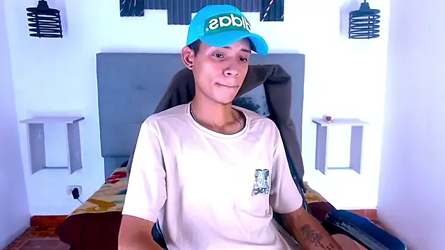 Axel Marcu online show from December 2025 05:51:01 PM