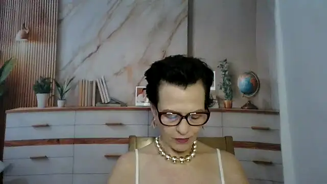 Luna-Hot0802 online show from April 2026 01:12:01 PM