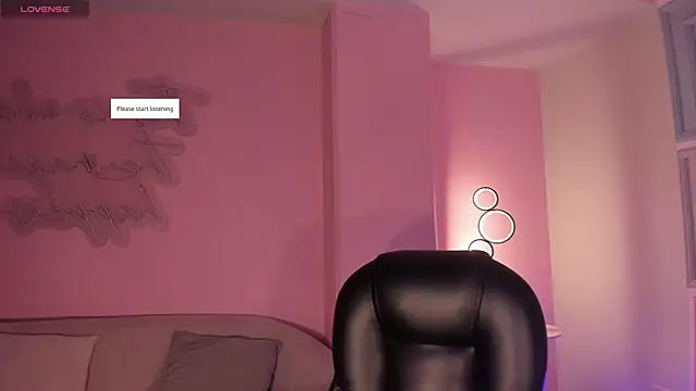 Snapshot of MadisonKane chatting on May 2026 11:16:02 AM MadisonKane online show from May 2026 11:16:02 AM
