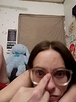 Snapshot of snowbird1117 chatting on January 2026 03:23:01 AM snowbird1117 online show from January 2026 03:23:01 AM