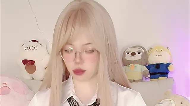 Snapshot of Miyeoonn chatting on January 2026 02:39:01 AM Miyeoonn online show from January 2026 02:39:01 AM