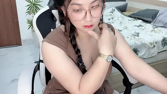 Snapshot of Ni-Ni_2K chatting on July 2026 06:18:02 AM Ni-Ni 2K online show from July 2026 06:18:02 AM