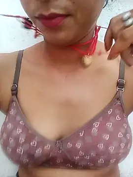 Snapshot of Big_soniya55A chatting on May 2026 12:37:01 AM Big soniya55A online show from May 2026 12:37:01 AM