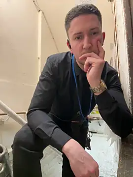 dirtyanal23 online show from March 2026 07:53:01 PM