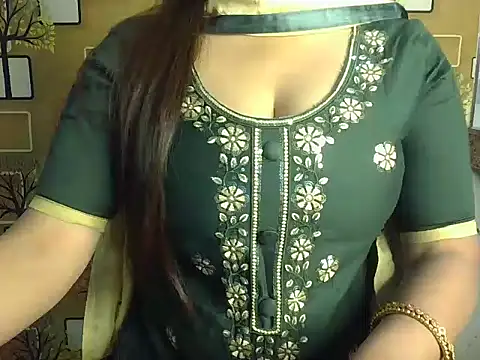 Hotty Suzuka online show from December 2025 04:51:01 AM