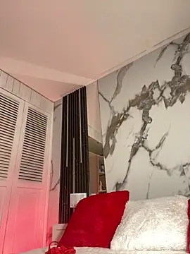 BellaHarpeer online show from April 2026 07:15:02 PM