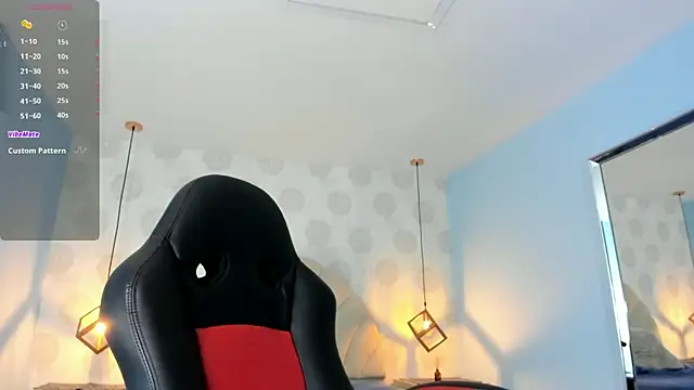 Snapshot of VENUSGREYS1 chatting on May 2026 12:10:01 PM VENUSGREYS1 online show from May 2026 12:10:01 PM