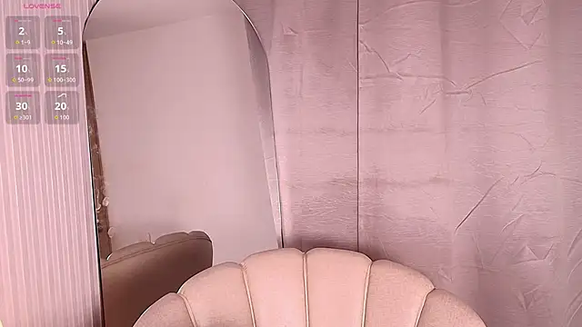 Mia mystic  online show from April 2026 10:42:01 AM