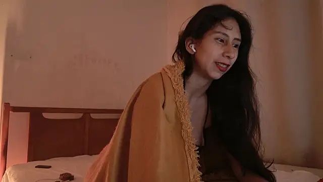 MoonLipsON- online show from July 2026 04:49:01 AM