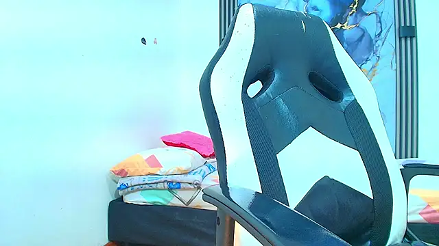 Snapshot of Valentina_and_sneider_ chatting on January 2026 07:11:01 PM Valentina and sneider online show from January 2026 07:11:01 PM