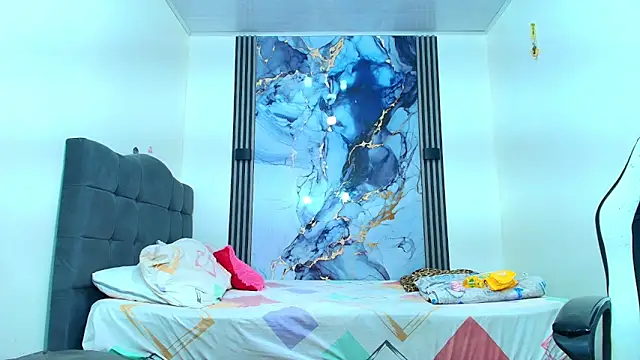 Snapshot of Valentina_and_sneider_ chatting on February 2026 07:20:02 PM Valentina and sneider online show from February 2026 07:20:02 PM