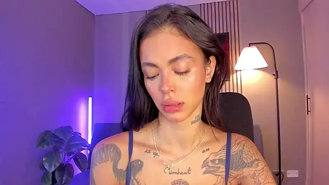 VegaLuxe online show from February 2026 01:42:01 PM