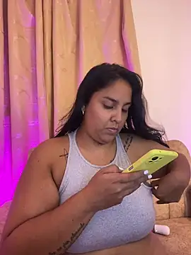 Snapshot of YenthCorona chatting on May 2026 03:02:02 AM YenthCorona online show from May 2026 03:02:02 AM