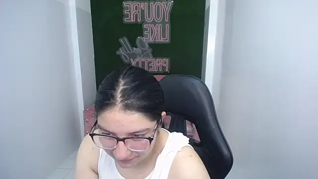 eva smit t online show from February 2026 08:05:01 PM