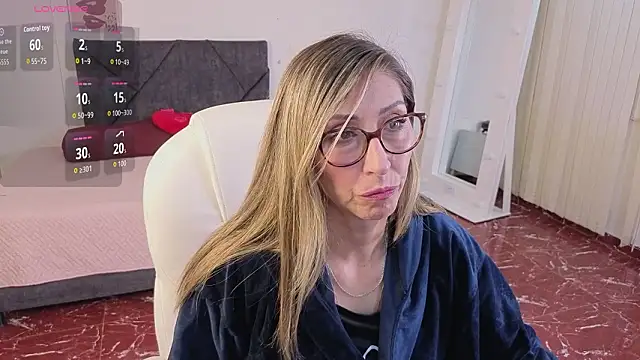 Snapshot of Scarlett_079 chatting on March 2026 12:08:01 PM Scarlett 079 online show from March 2026 12:08:01 PM