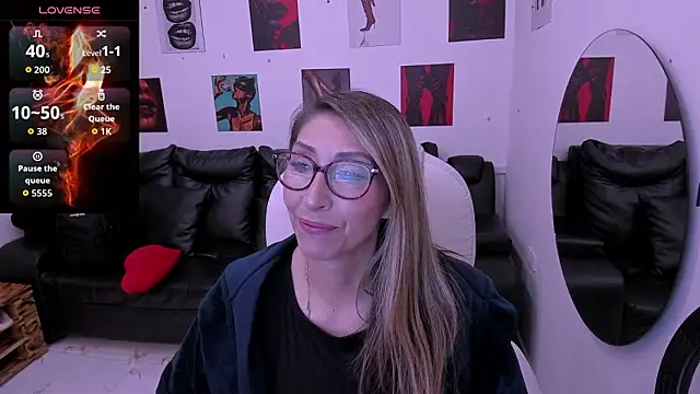 Snapshot of Scarlett_079 chatting on March 2026 11:54:02 AM Scarlett 079 online show from March 2026 11:54:02 AM