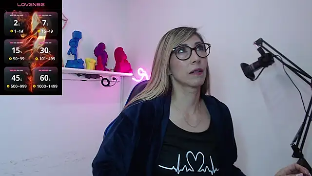 Snapshot of Scarlett_079 chatting on March 2026 11:54:01 AM Scarlett 079 online show from March 2026 11:54:01 AM